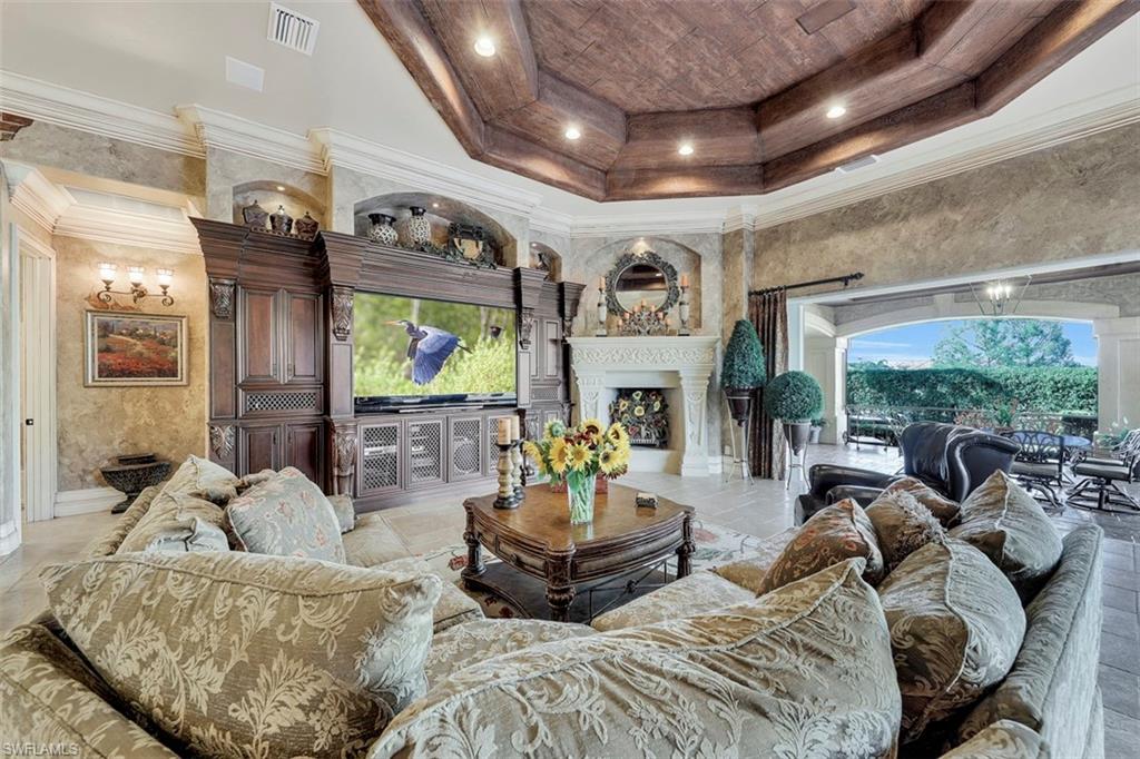 QUAIL WEST - Residential