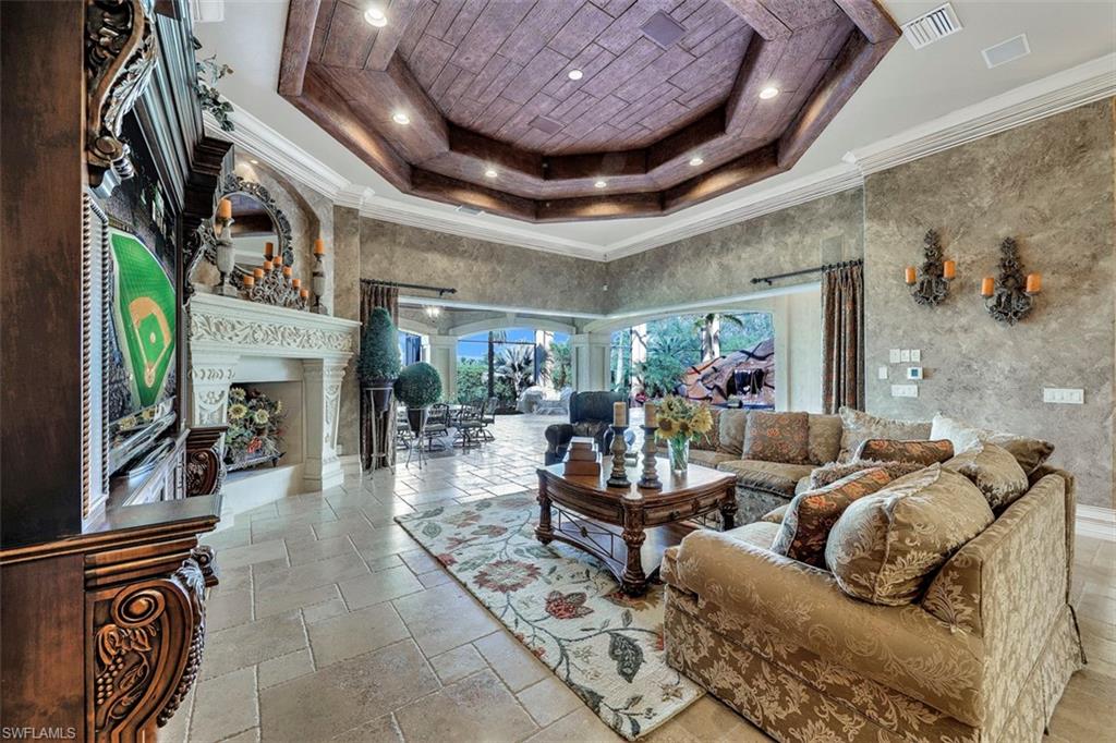 QUAIL WEST - Residential