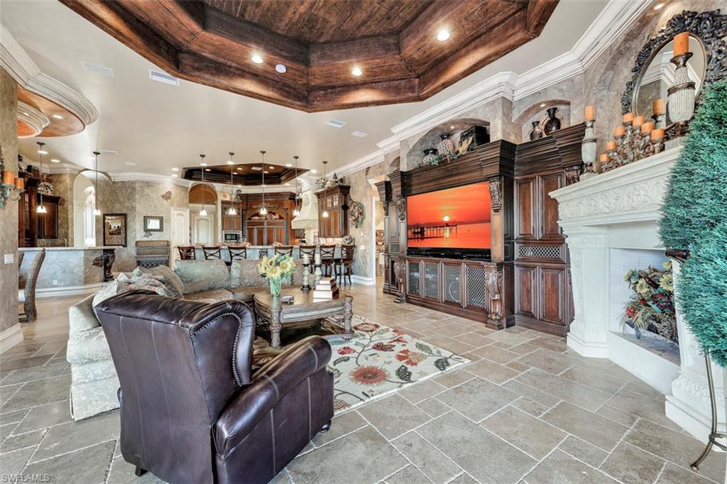 QUAIL WEST - Residential