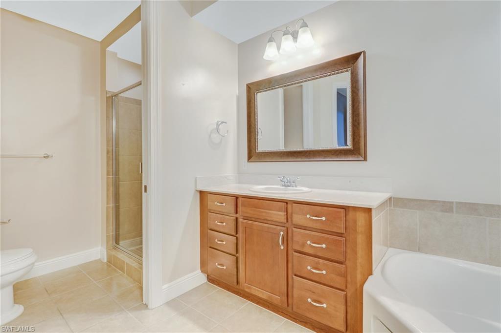 THE RESIDENCES AT COCONUT POINT - Residential