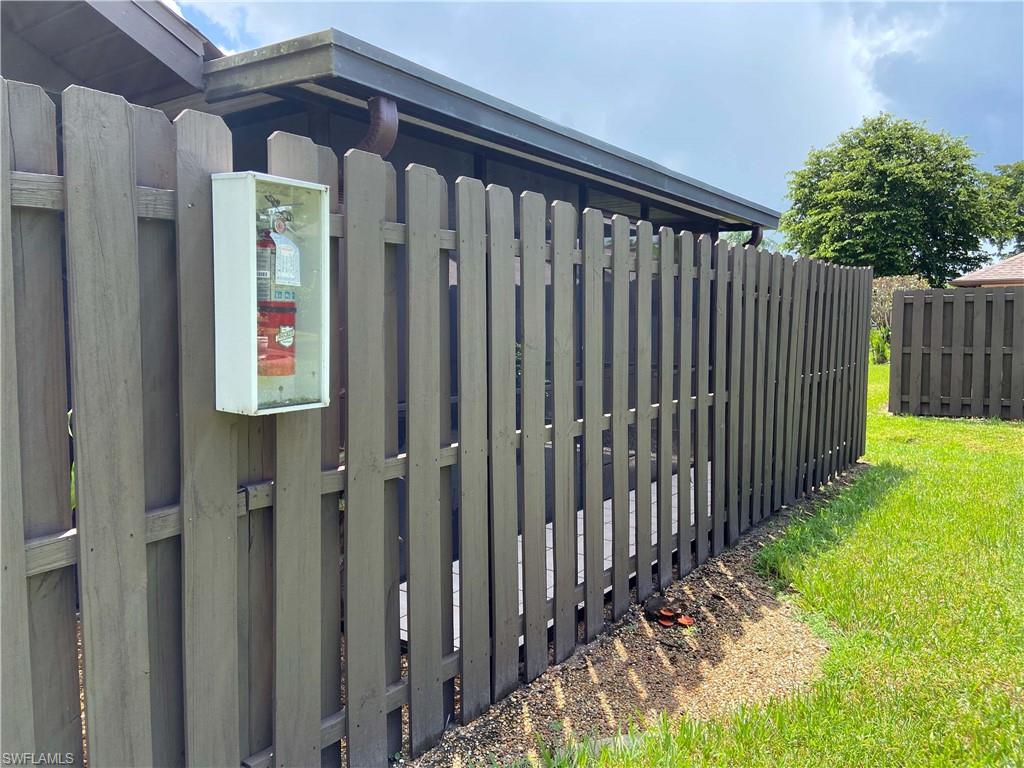 COMPASS POINTE - Residential