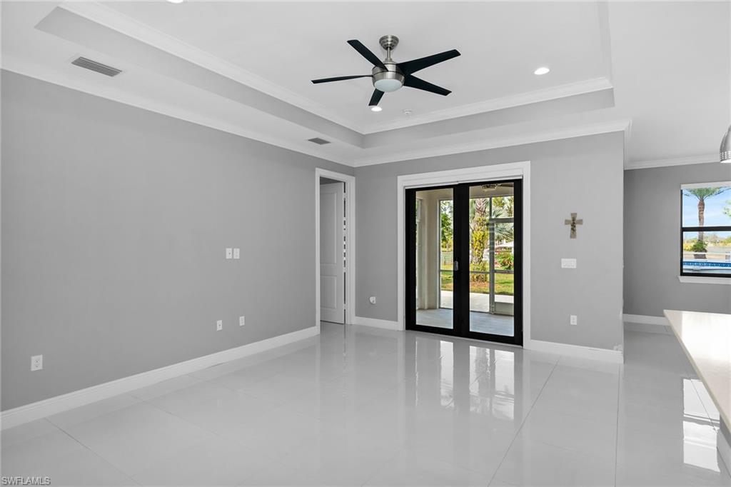 GOLDEN GATE ESTATES - Residential