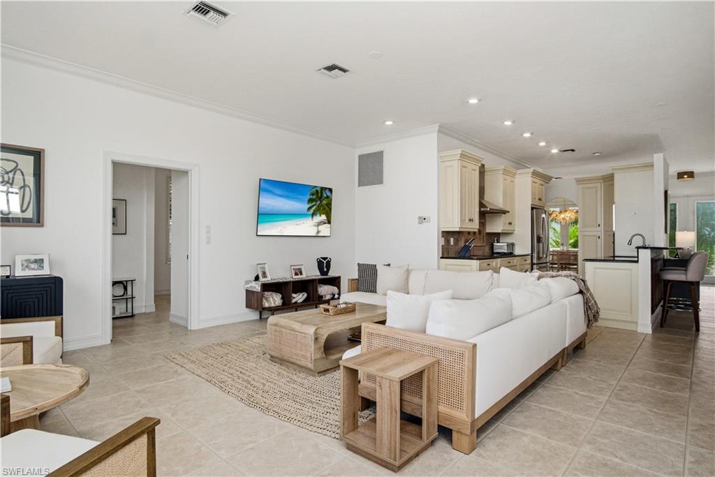 SOUTHPORT ON THE BAY - Residential
