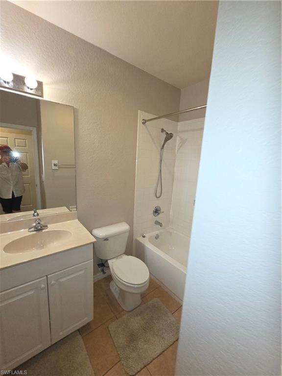 MARBELLA AT SPANISH WELLS - Residential Lease