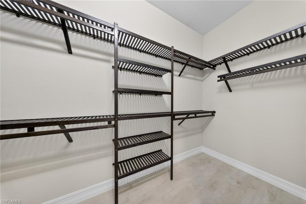 VISTA WILDBLUE - Residential Lease