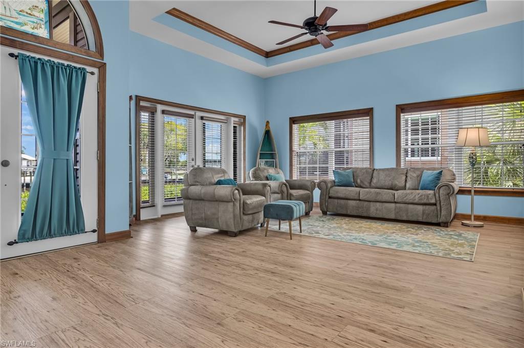 CLUB EVERGLADES - Residential