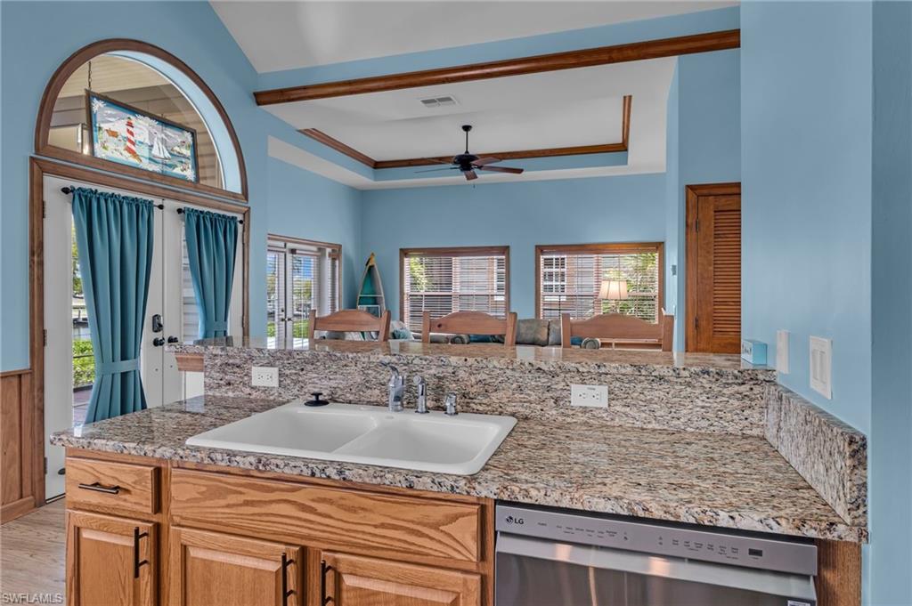 CLUB EVERGLADES - Residential