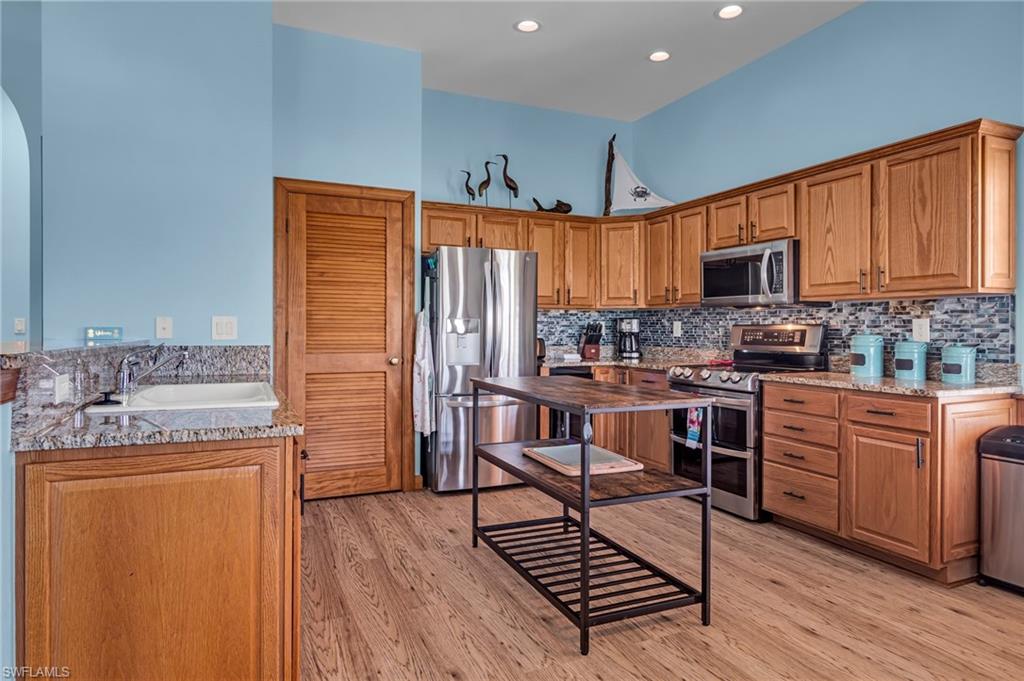 CLUB EVERGLADES - Residential