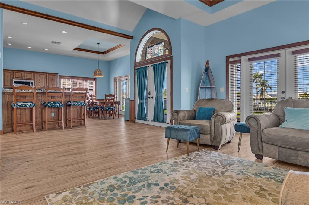 CLUB EVERGLADES - Residential