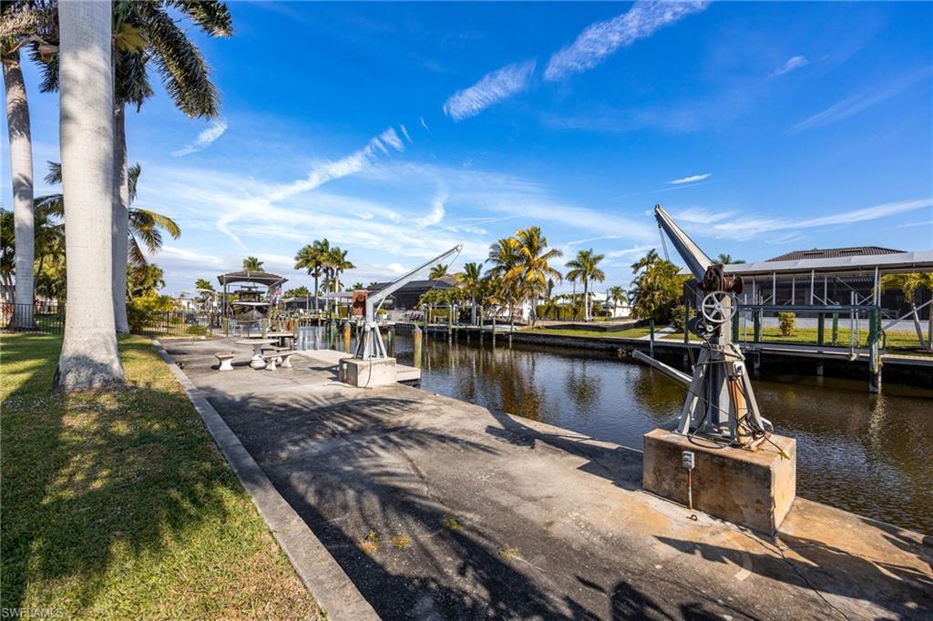 YACHT CLUB - Residential