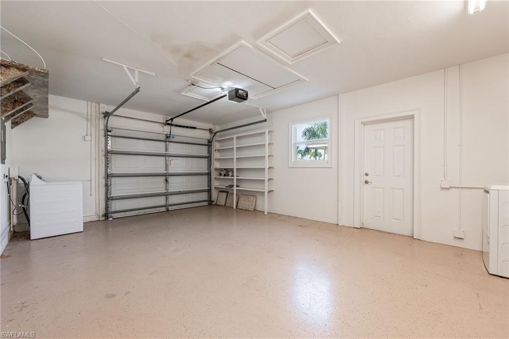 YACHT CLUB - Residential