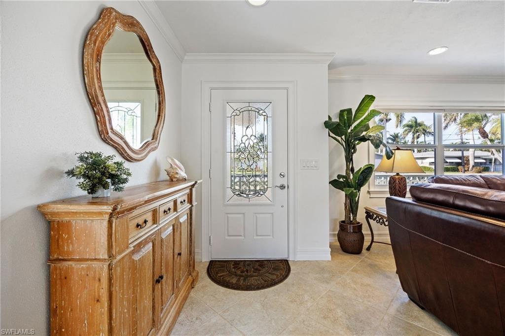 YACHT CLUB - Residential