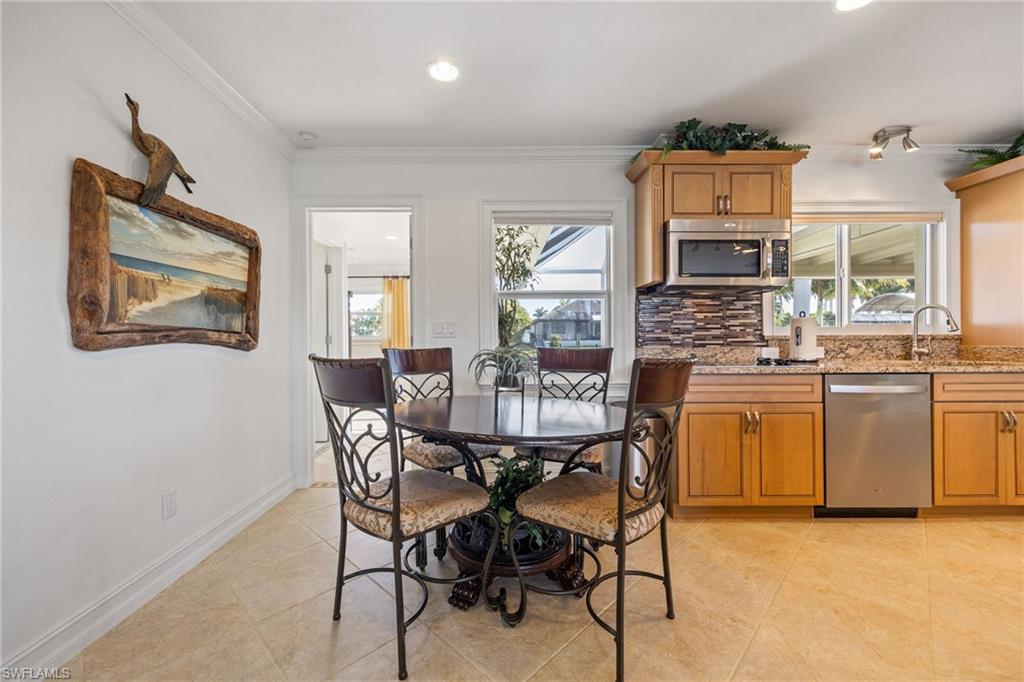 YACHT CLUB - Residential