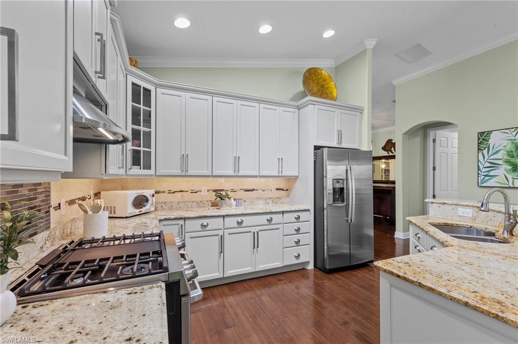 THE RESERVE AT ESTERO - Residential