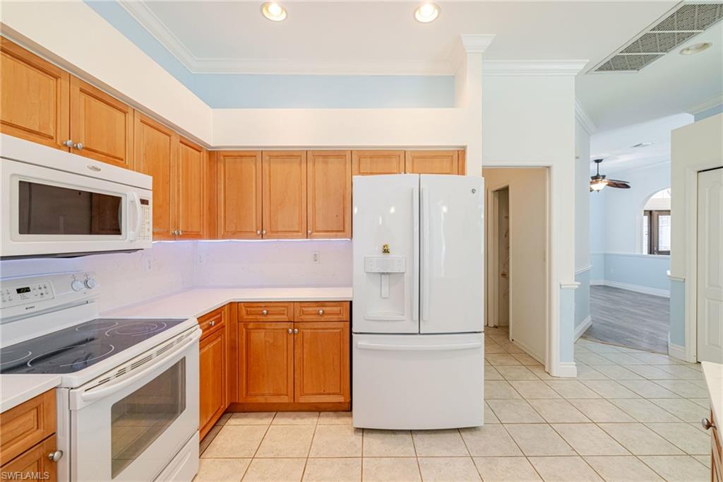 PINECREST - Residential