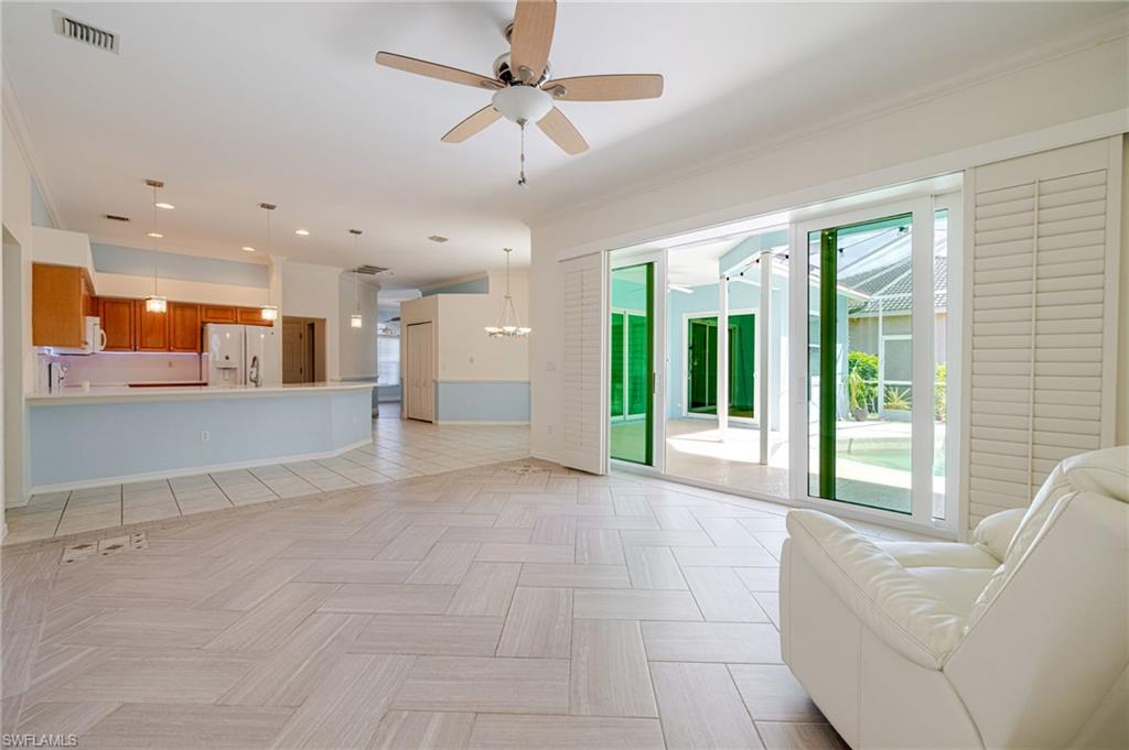 PINECREST - Residential