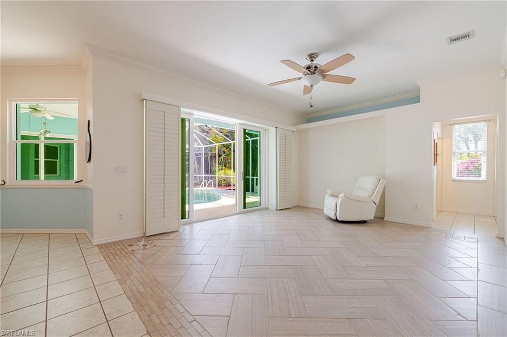 PINECREST - Residential