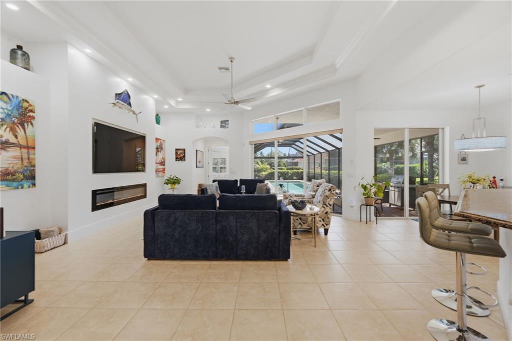 BELLE LAGO - Residential