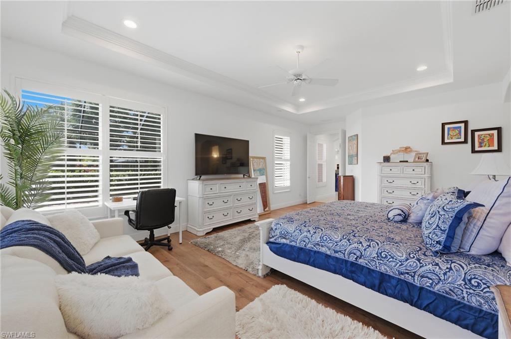 BELLE LAGO - Residential