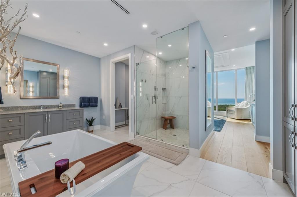 KALEA BAY TOWER 200 - Residential