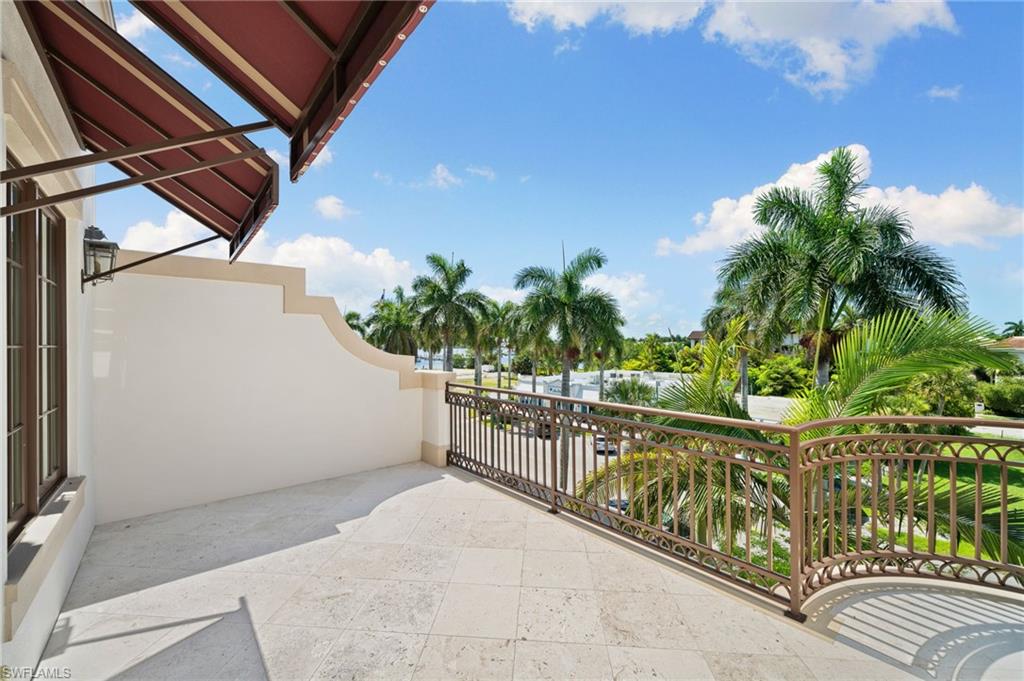 OLDE NAPLES - Residential