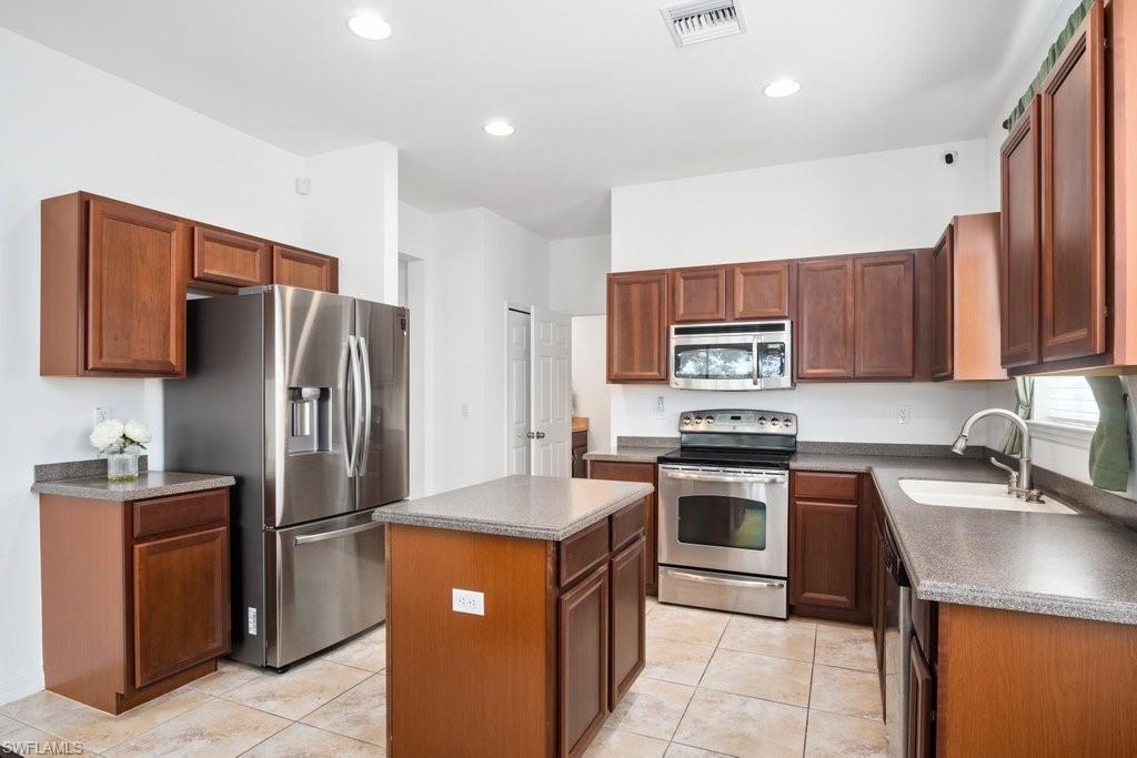 VALENCIA COUNTRY CLUB - Residential