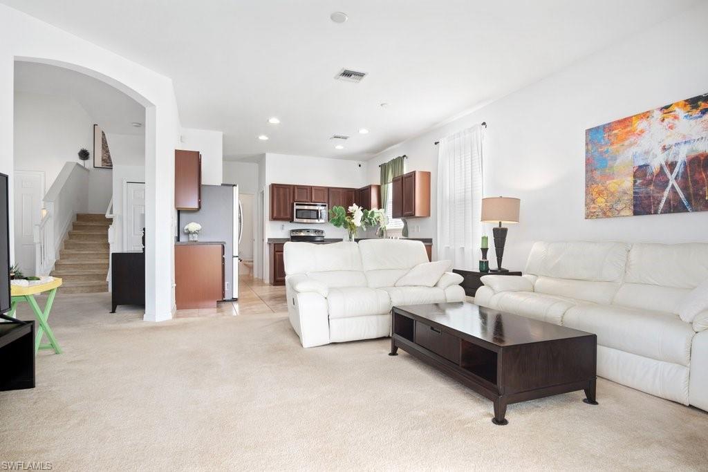 VALENCIA COUNTRY CLUB - Residential