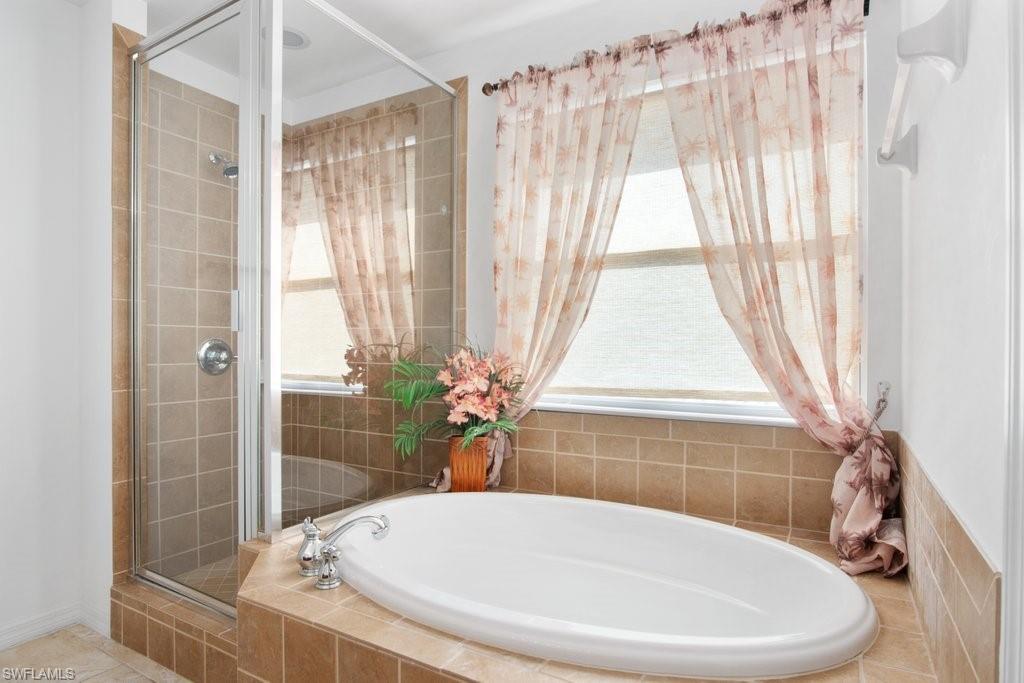 VALENCIA COUNTRY CLUB - Residential