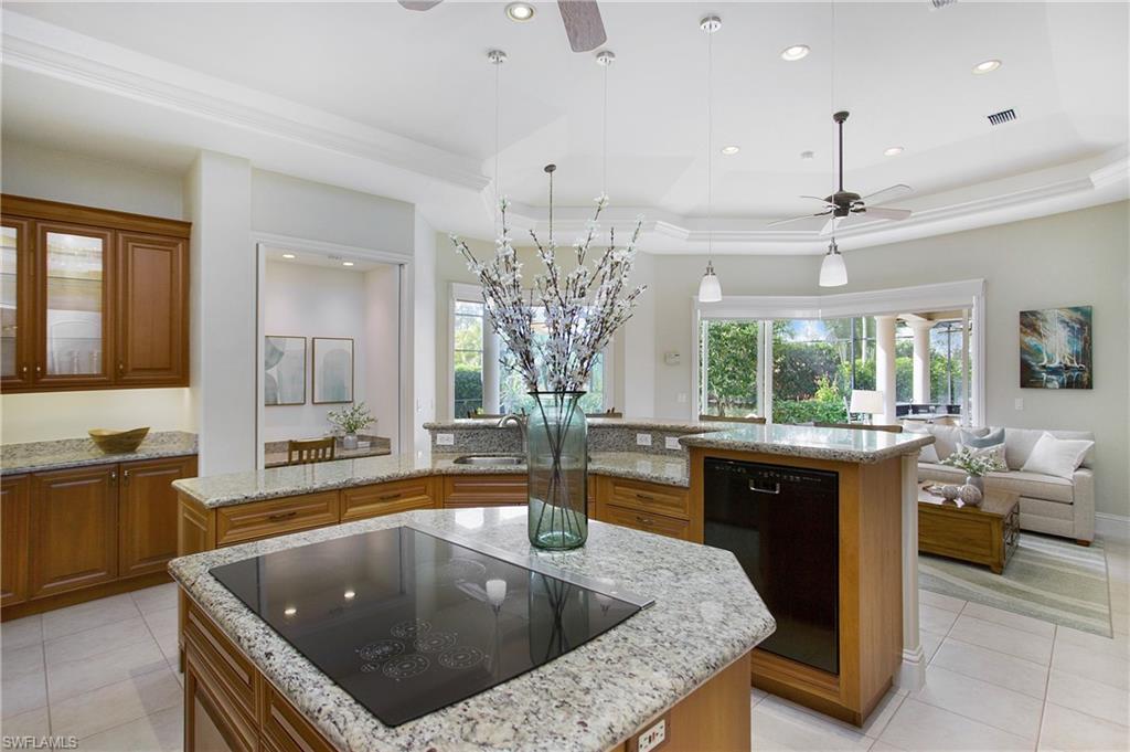 WILSHIRE LAKES - Residential