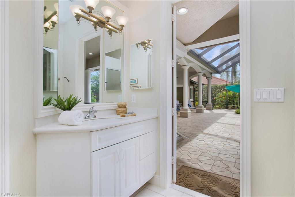 WILSHIRE LAKES - Residential