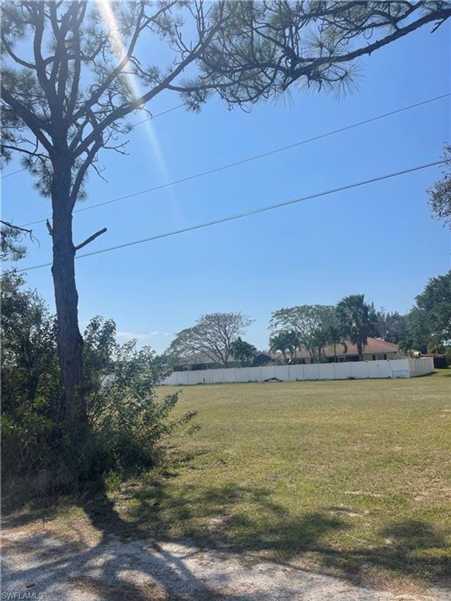 Great residential lot in fast growing Cape Coral. Build your dream home and enjoy the Western Sun Set view. Close
to golf course, restaurants, food stores, medical facilities, and a local wholesales club. Conveniently located by Matlacha, Burnt Store Marina, Punta Gorda, and Fort Myers.