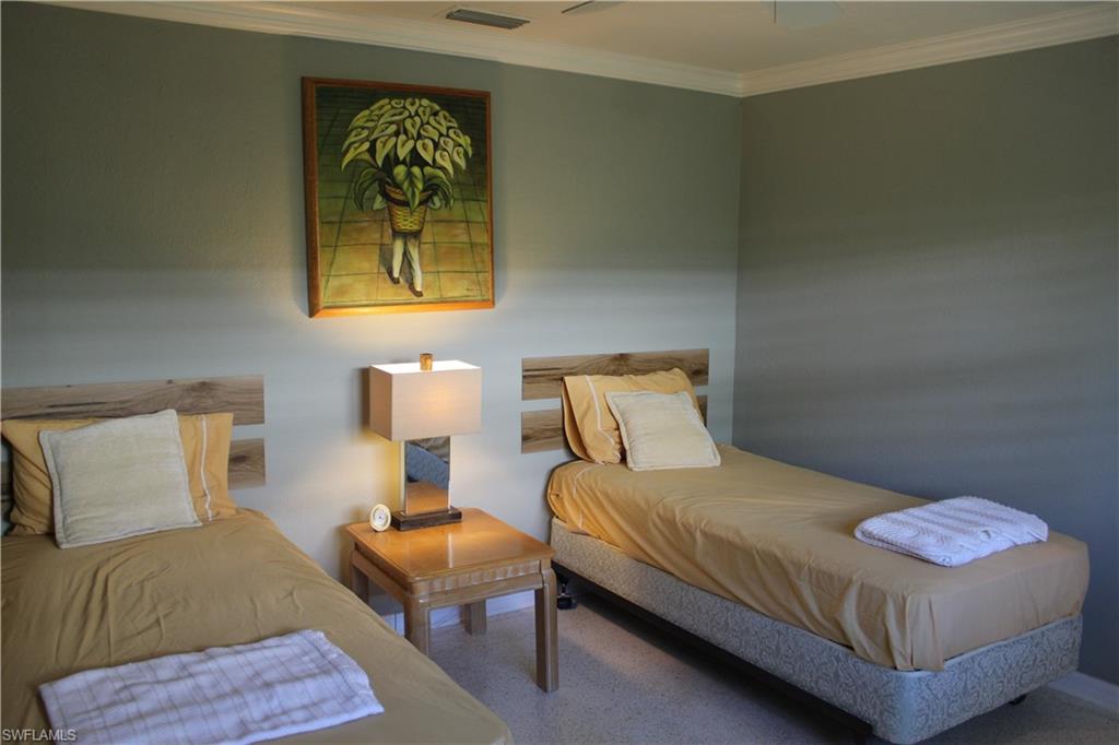 PARK SHORE - Residential