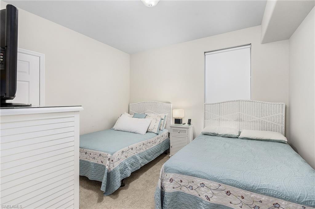 SABAL POINTE - Residential