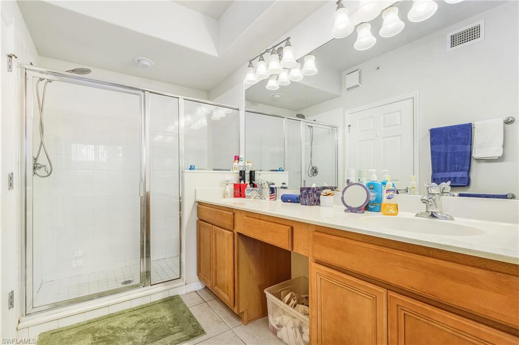 SABAL POINTE - Residential