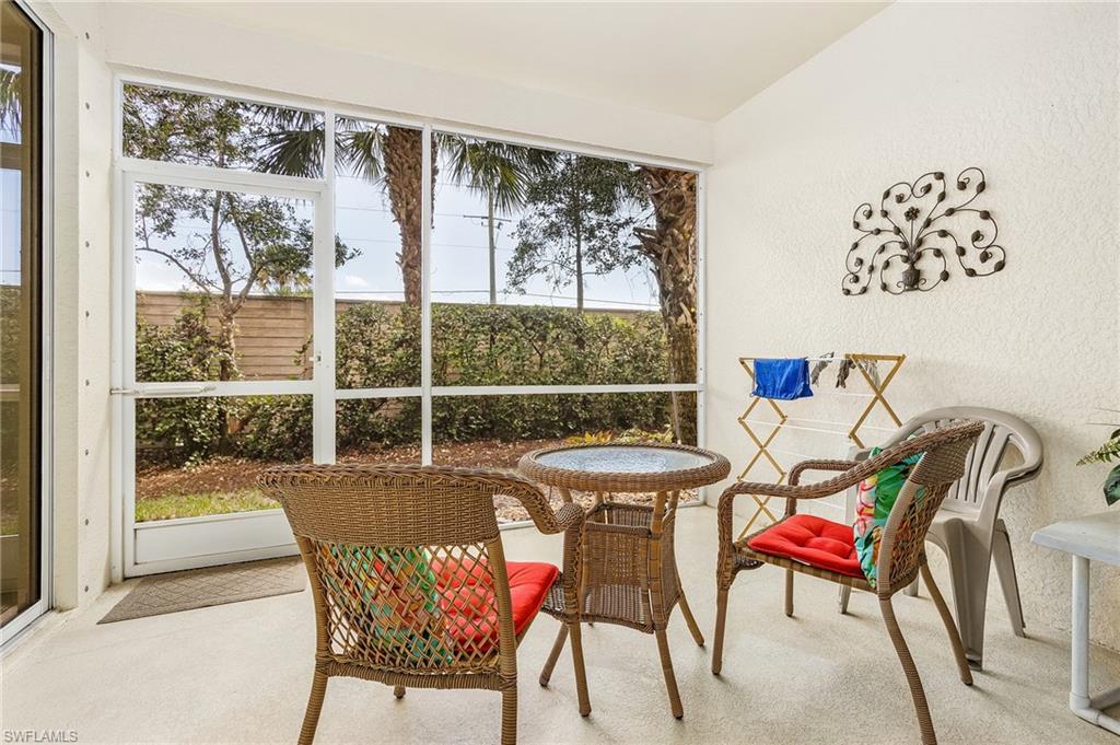 SABAL POINTE - Residential