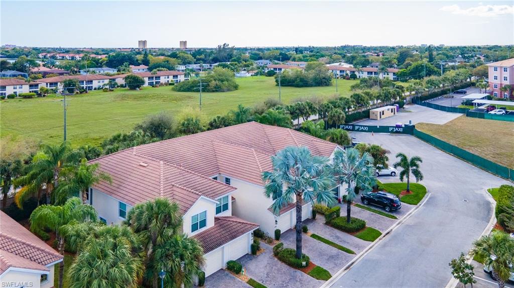 SABAL POINTE - Residential