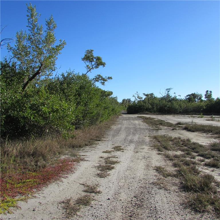 METES AND BOUNDS - Land