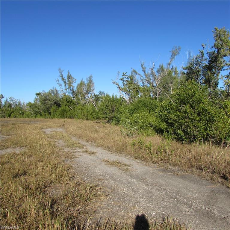 METES AND BOUNDS - Land