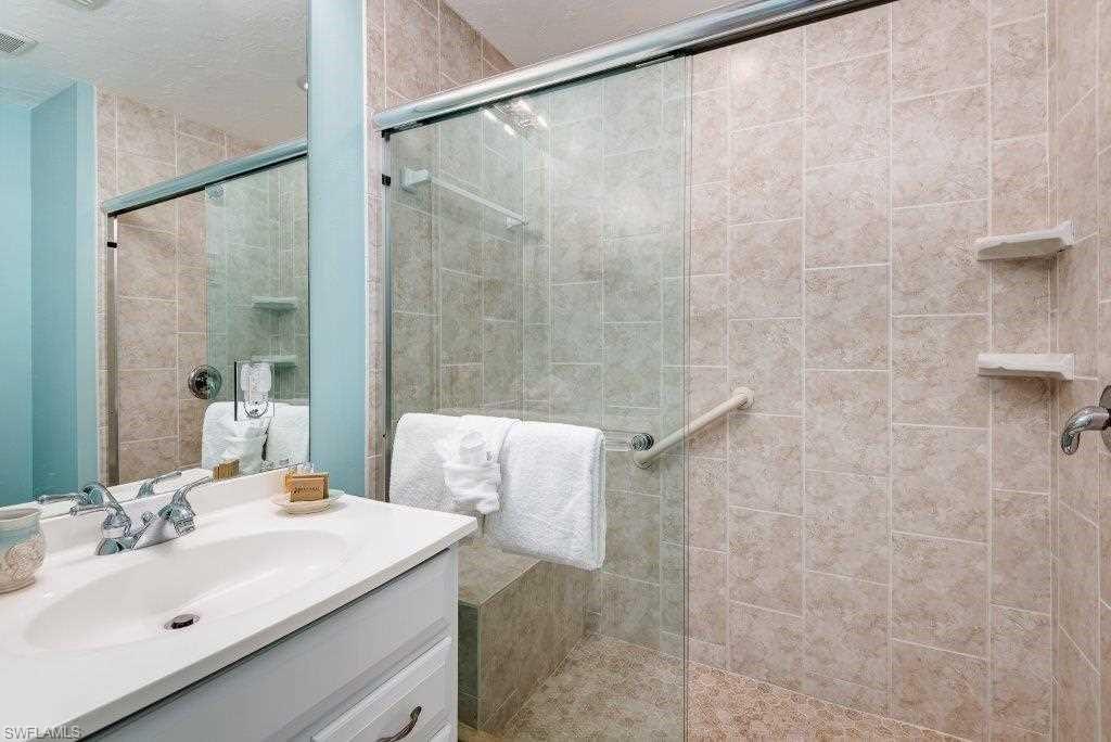 SANIBEL ARMS - Residential