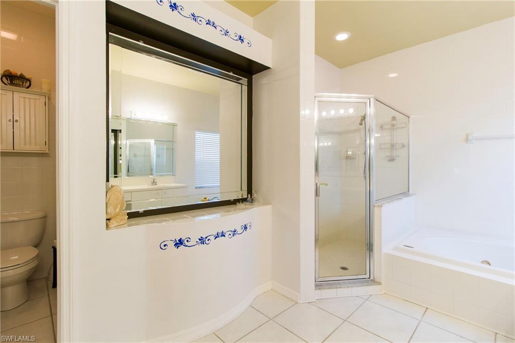 VARSITY LAKES - Residential