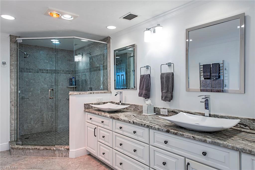 HYDE PARK - Residential