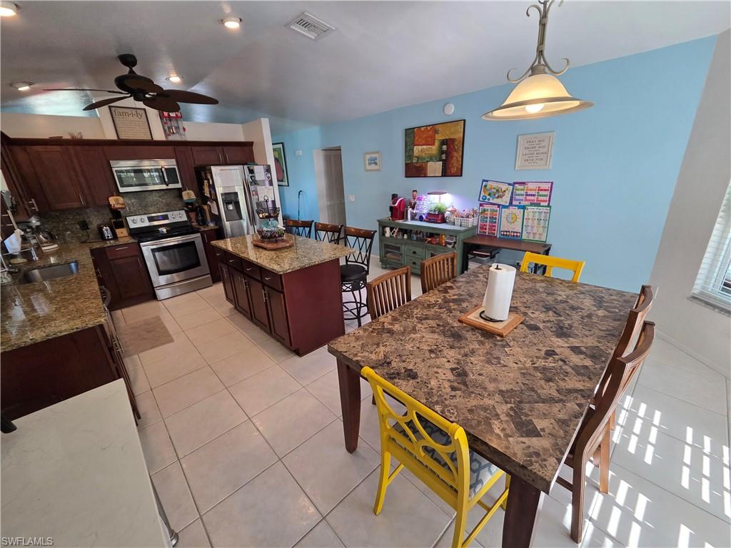 SHANNONS - Residential