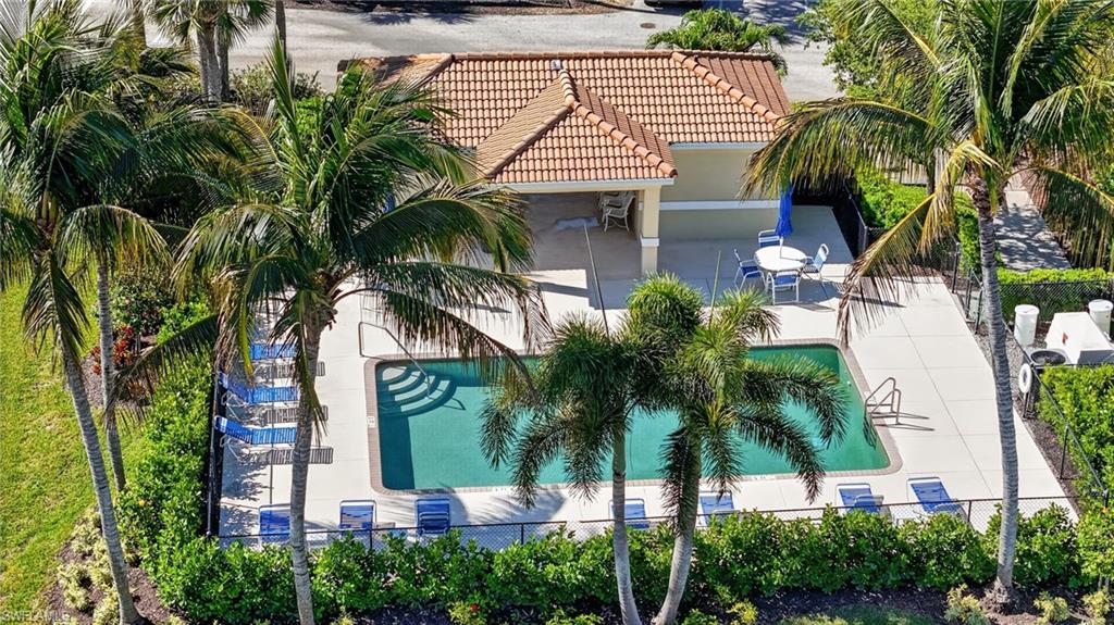 BANYAN BAY - Residential