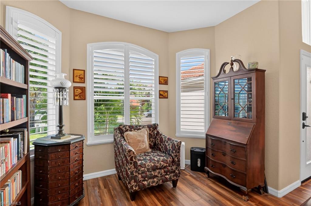 BANYAN BAY - Residential