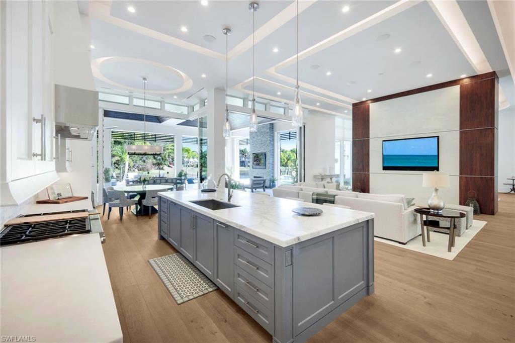 ESTATES AT GREY OAKS - Residential