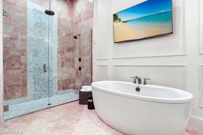 MOORINGS - Residential