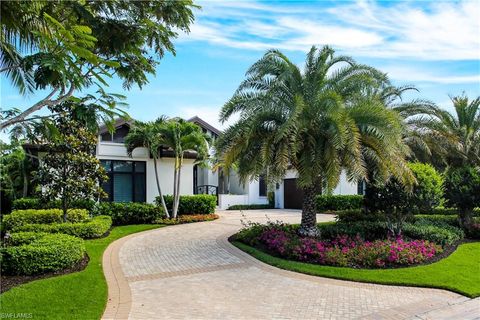 595 Regatta RD NAPLES FL 34103