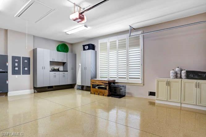 MOORINGS - Residential