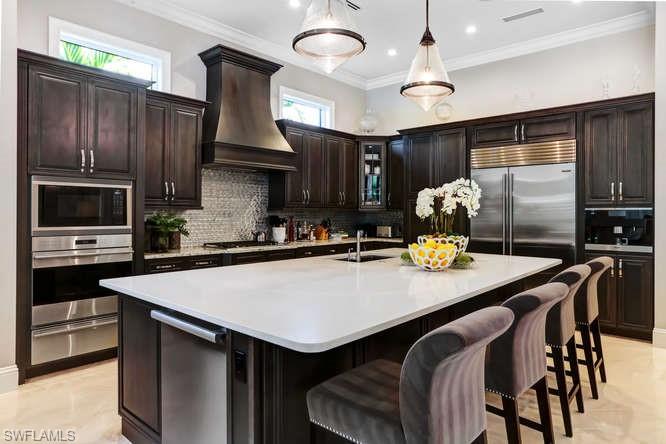 MOORINGS - Residential