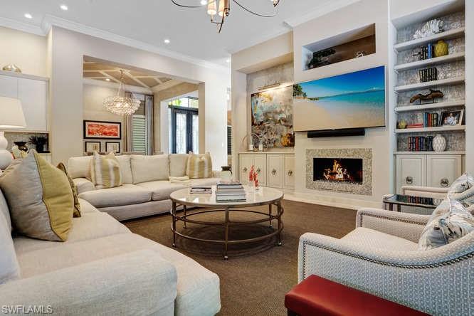 MOORINGS - Residential